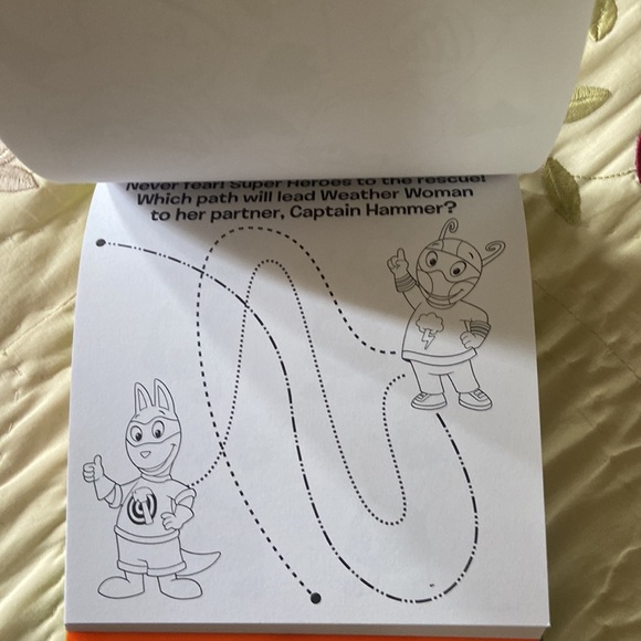 Backyardigans coloring book - Picture 2 of 4